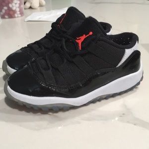 Jordan retro 11 low